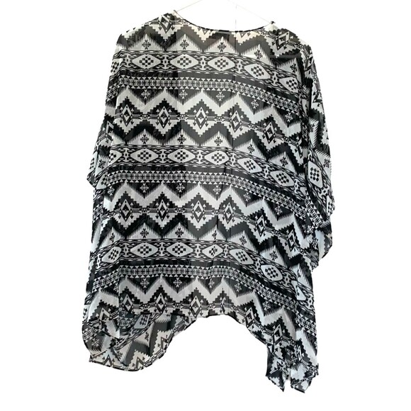 Charming Charlie Sheer Open Front Kimono Wrap Black/White Aztec Print Size L - Picture 2 of 5